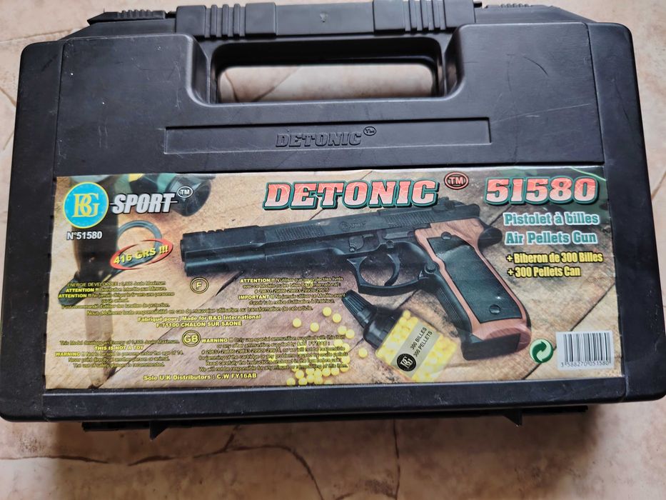 pistol airsoft Detonic