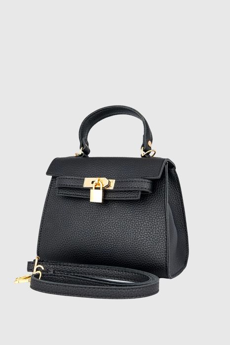 НОВО! ЛИКВИДАЦИЯ! Малка дамска чанта с катинарче в цвят черно