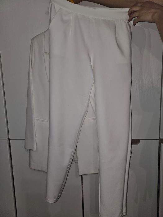 Продам комлект костюм