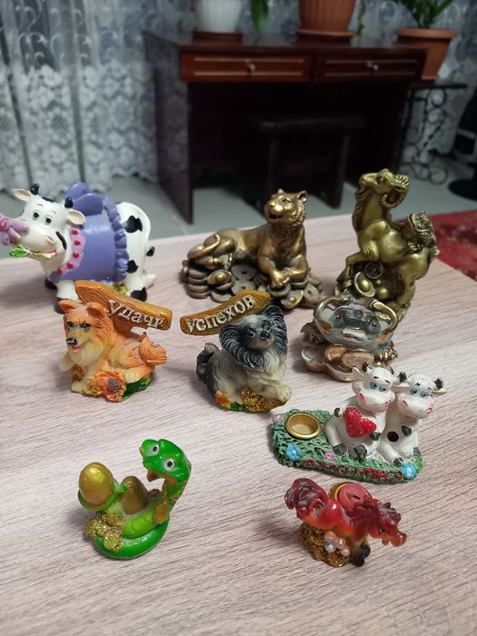 Сувениры разные б/у. 1000 тг.