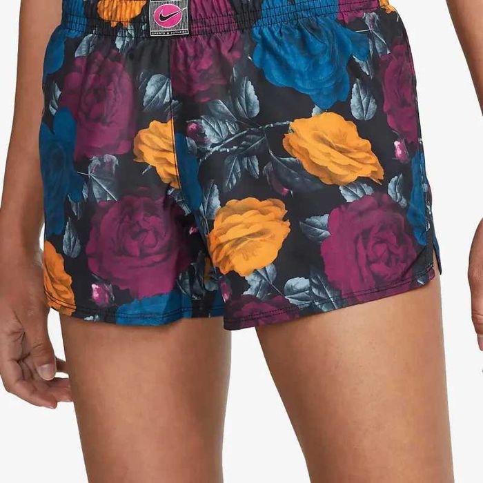 Pantaloni Nike - Dri-Fit - Marimea M