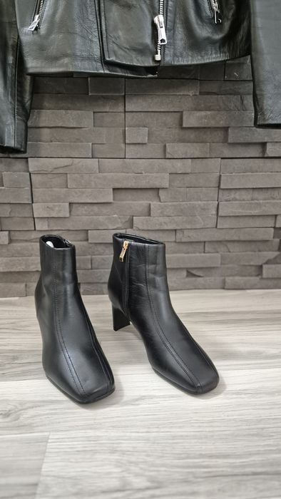 Botine piele Clarks