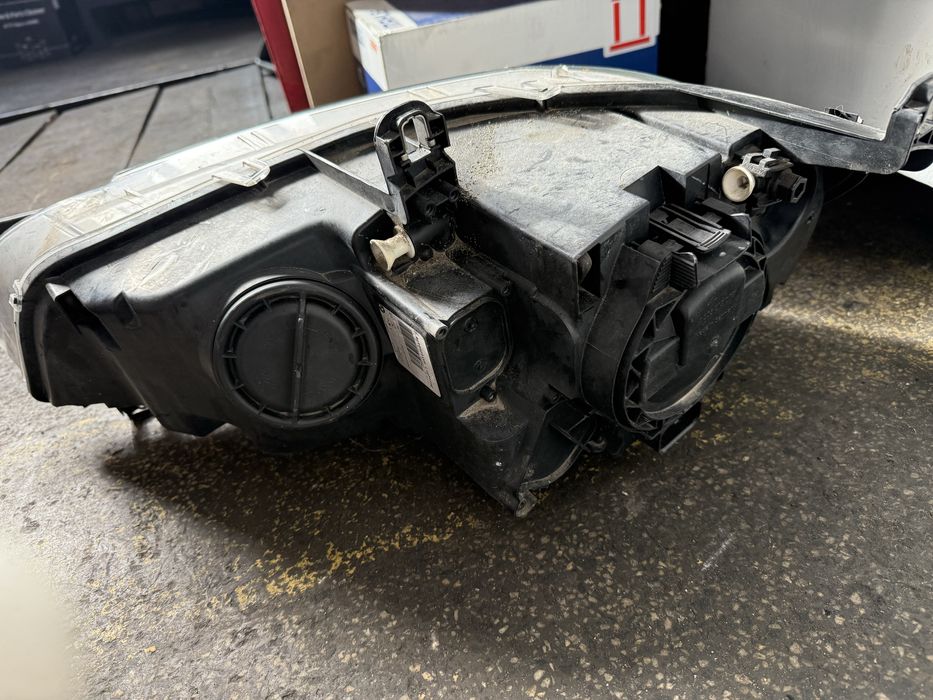 Десен фар за BMW E70 X5