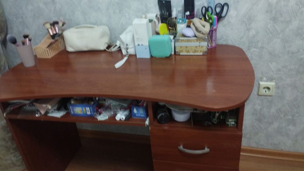 Продаю Рабочий Стол