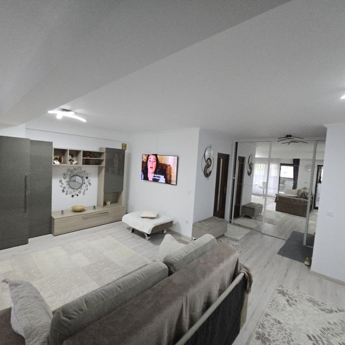 De inchiriat apartament in bloc NOU 0740,583zona central,582