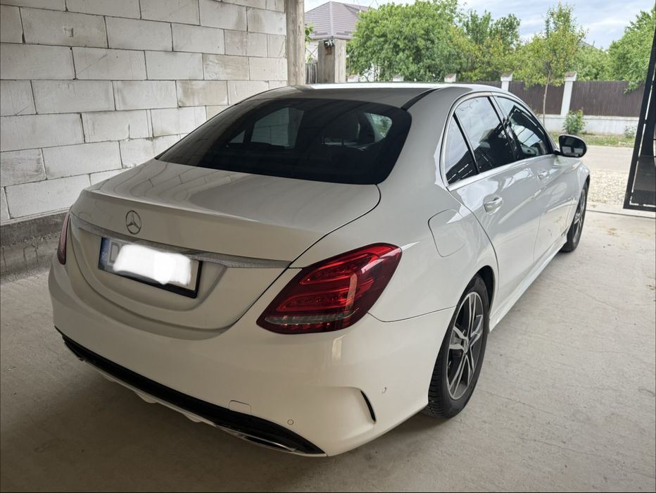 Mercedes-Benz C 180
