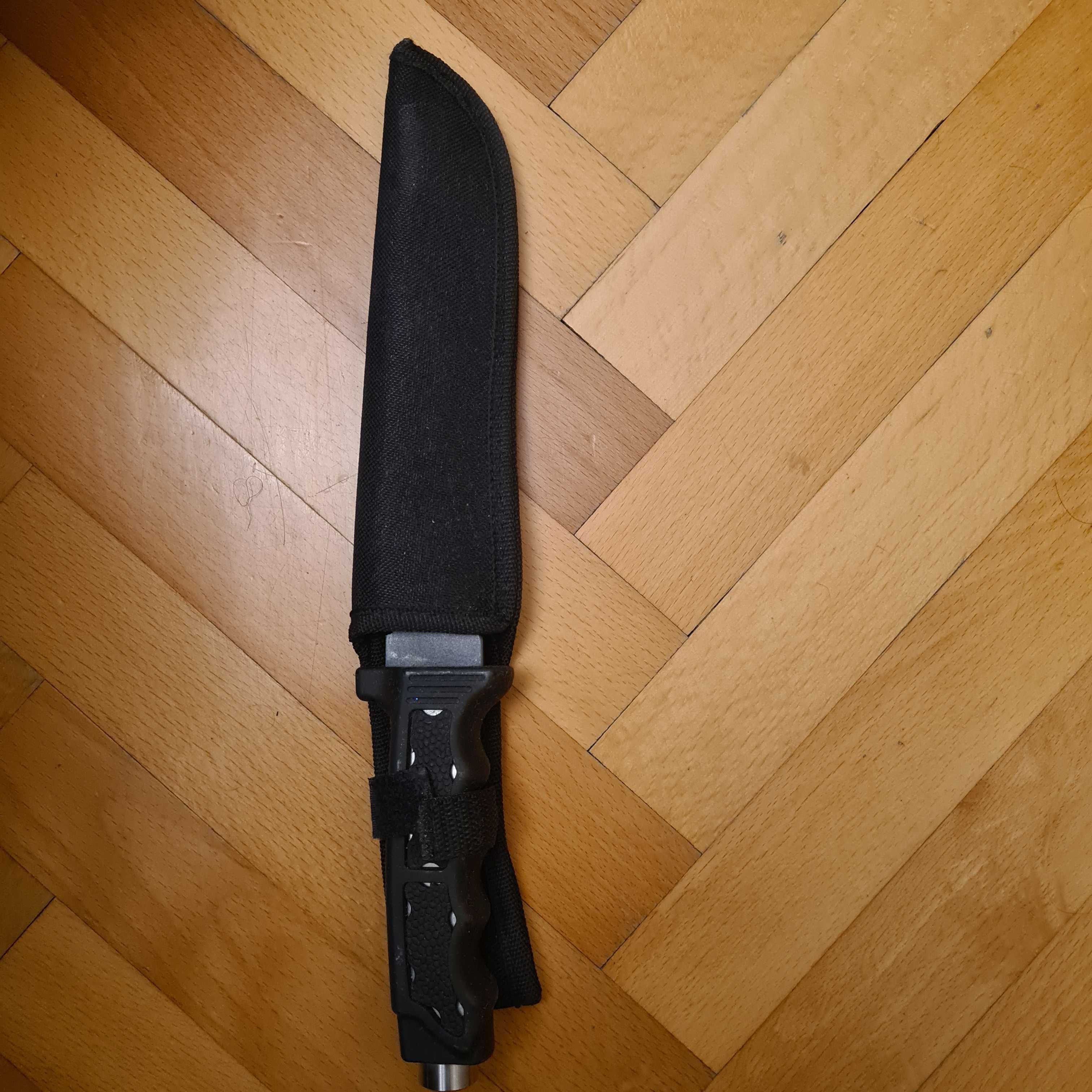 Ловджийски нож с калъф гр. София 7-ми 11-ти километър • OLX.bg