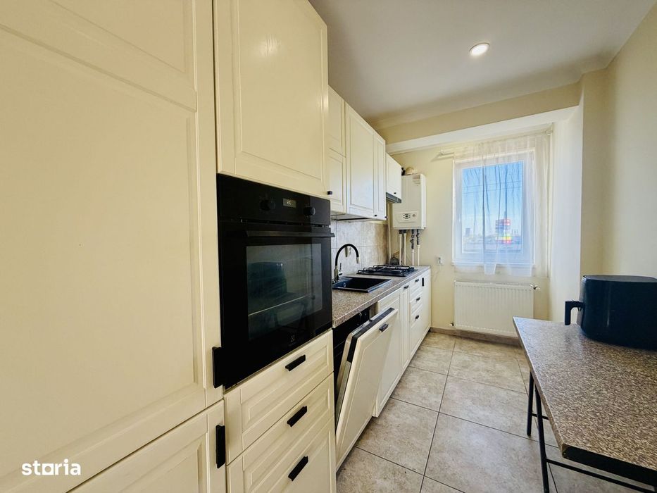 Apartament premium 3 camere pozitionare excelenta Str Tineretului