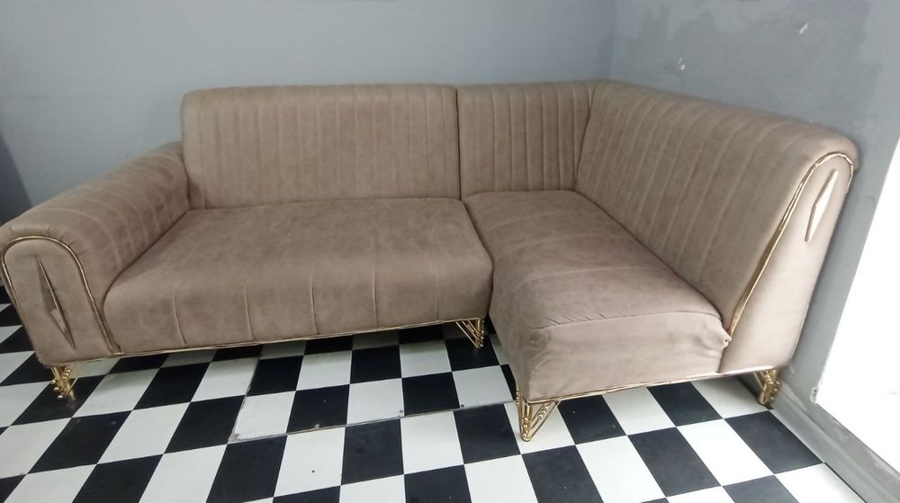 Юмшок мебл холати яхши хеч йерига хеч нима булмаган