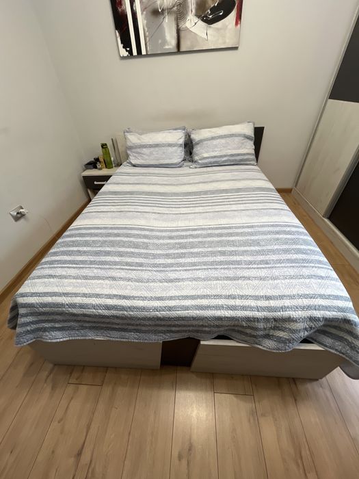 Спалня обзавеждане