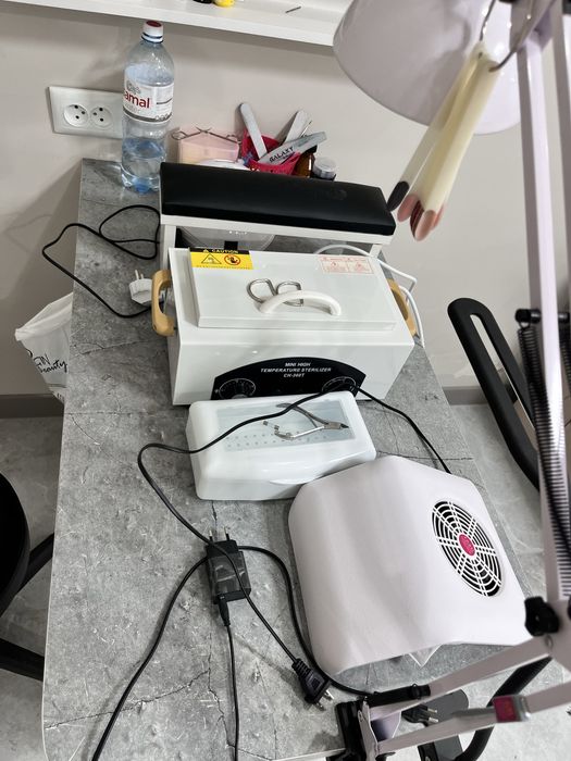 Все для салона продается срочно  за 40к !!!