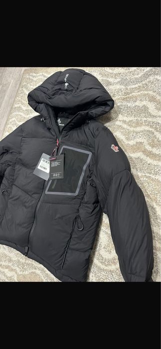 Geaca Moncler Grenoble fabricata in Romania 2025