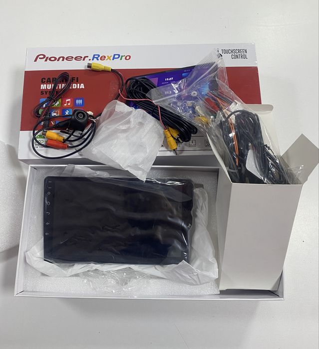 продам Магнитолу Андройд с Камерой