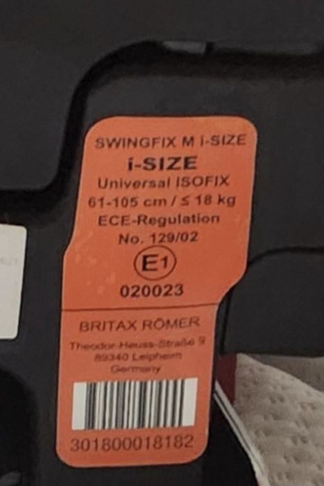 Стол за кола ISOFIX Britax Romer Swingfix M i-Size + ПОДАРЪК