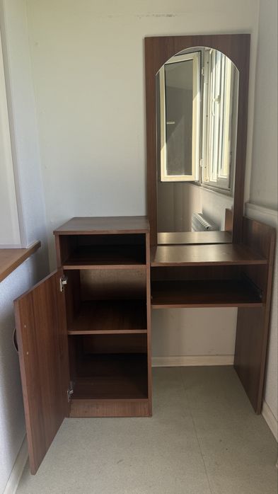 Продается Туалетный Столик