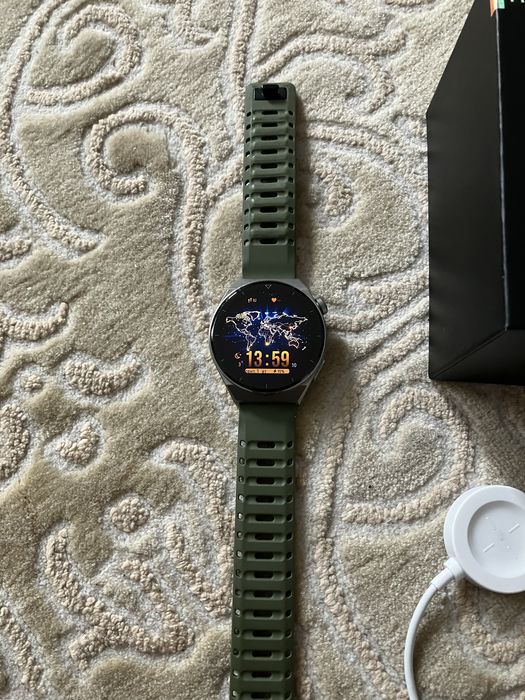 Продам смартчасы huawei GT 3 Pro