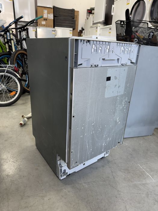 Съдомиялна машина за пълно Вграждане BOSCH 45см