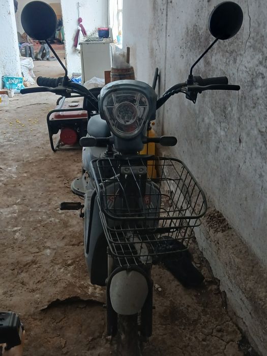 Скутерр мото 90.000