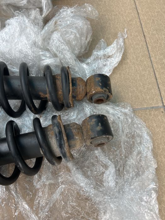 Амортисьори с пружини Toyota Avensis Т25