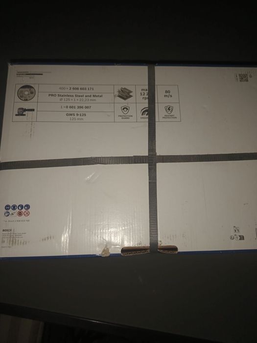 Polizor Bosch GWS 9-125 cu 400 de discuri