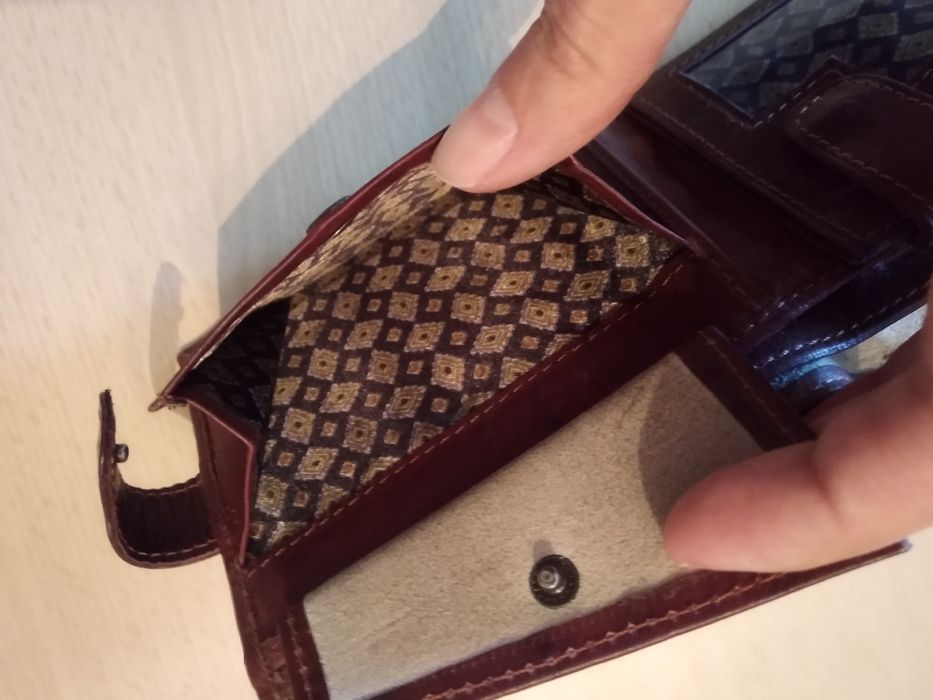 Кошелек кожаный б/у