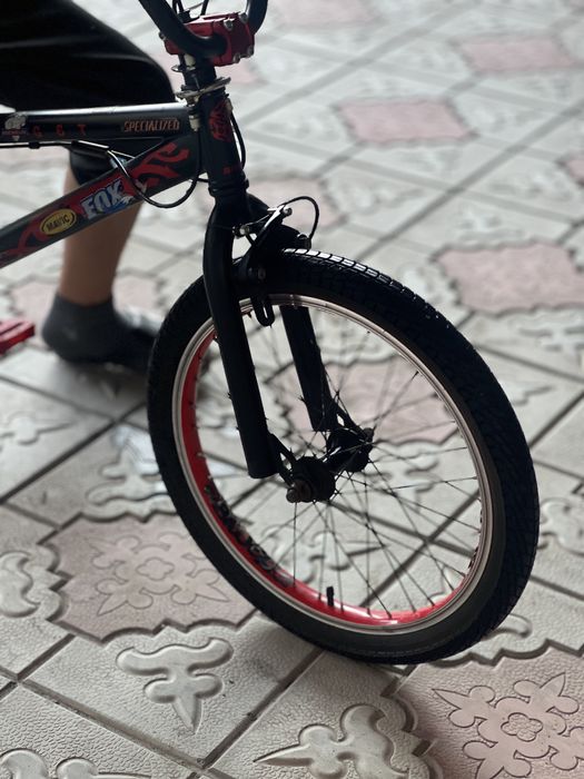 велосипед BMX.