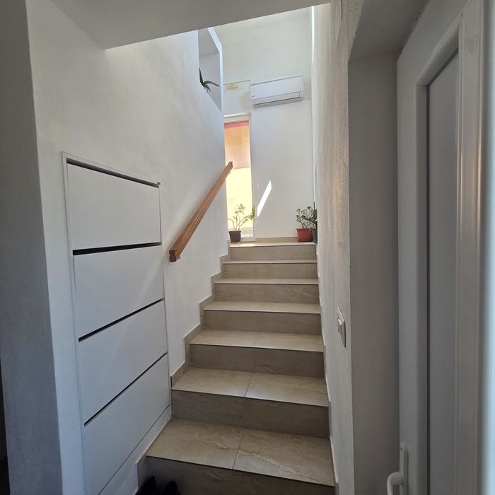 Casă P+M de vânzare – construcție  AMVIC, complet utilată, teren 590 mp