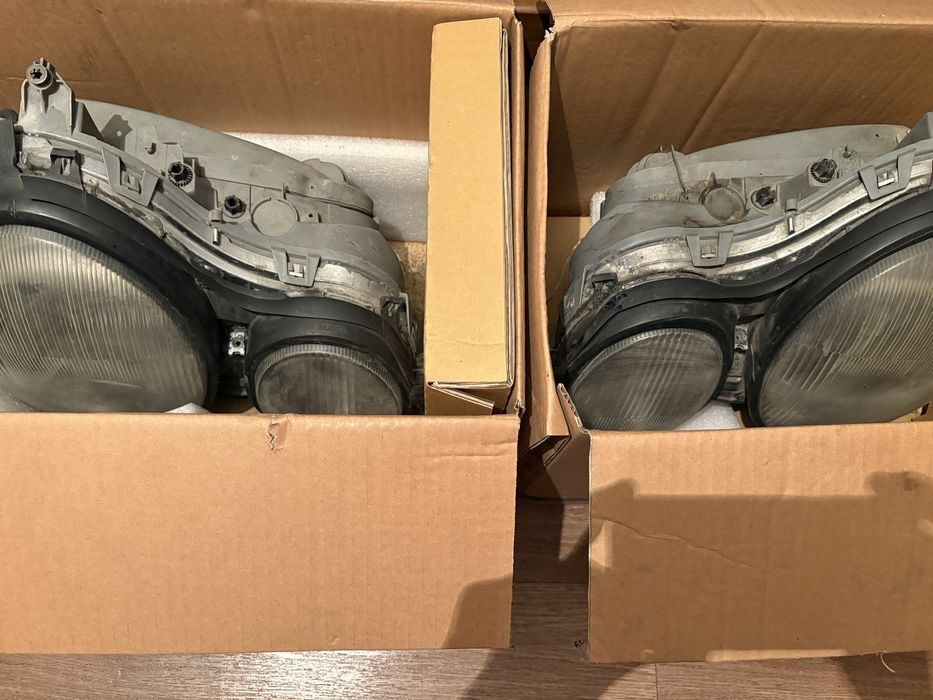 Фары LED на Mersedes W210