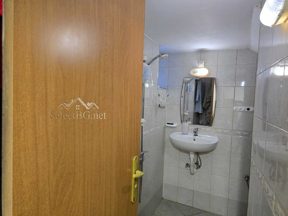 Продава се Къща в Велико Търново, Център - 159 кв.м за 1541 €/кв.м - Снимка #8