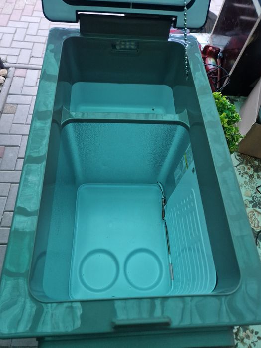 Frigider mare 42 litri auto