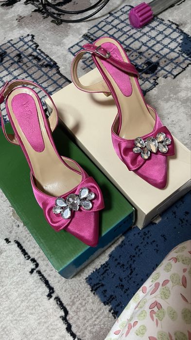 Turtsiya basanojka maliniviy