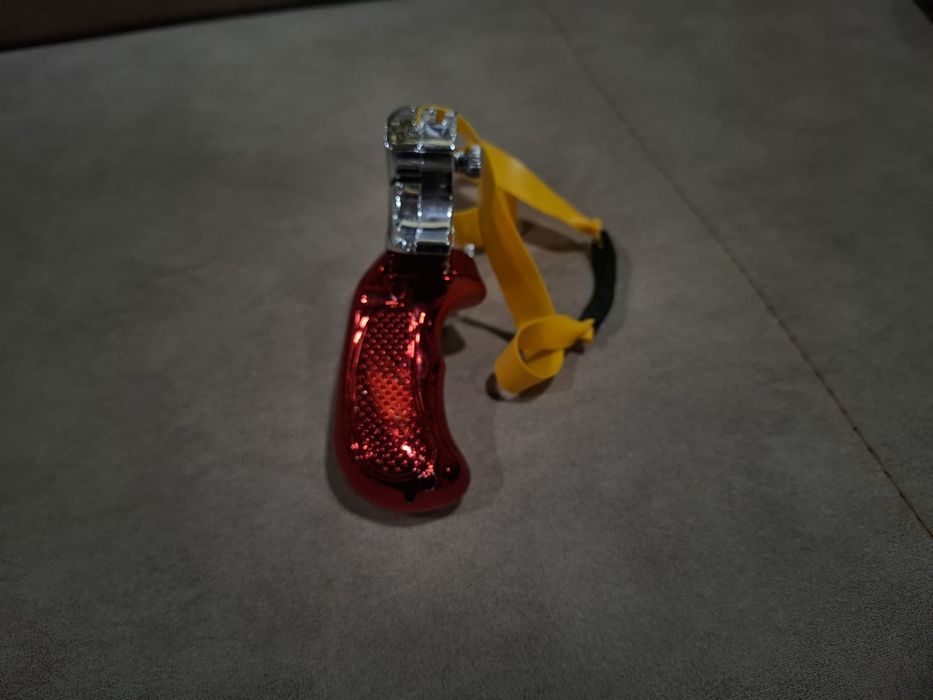 Охотничья рогатка с лазером.Lazerlik ov uchun ragatka.