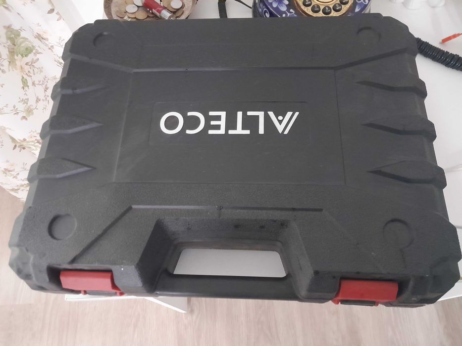 Болгарка на батарейках Алтеко