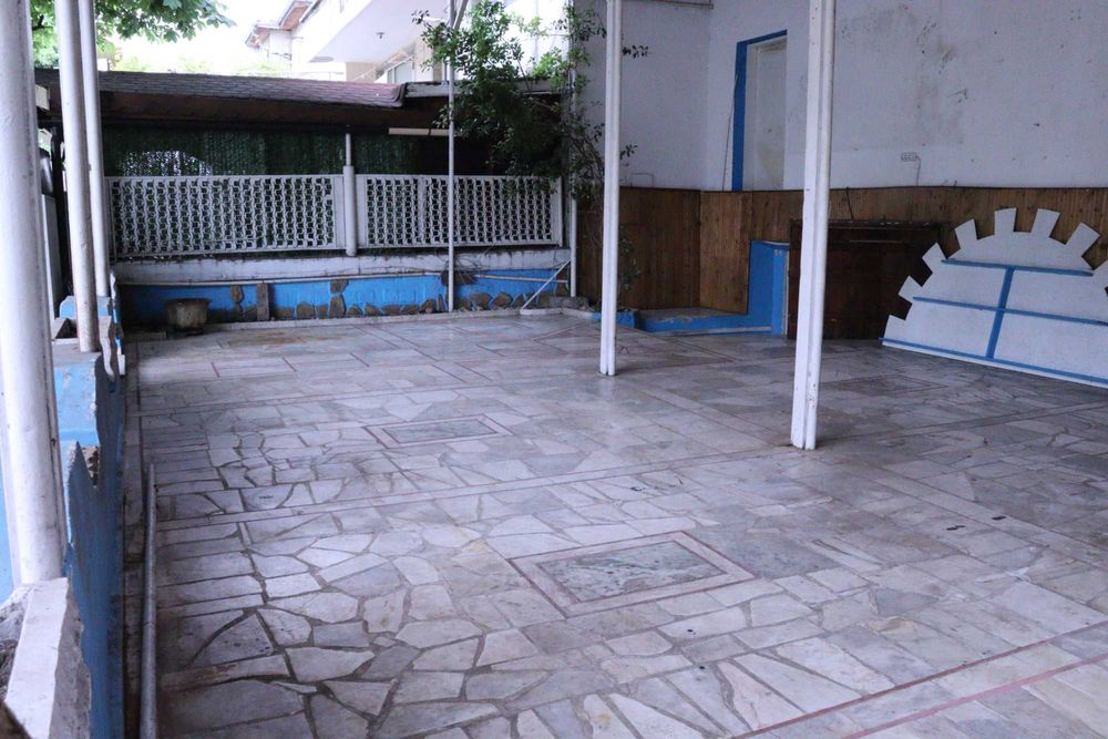 Дава се под наем Заведение в Царево - 50 кв.м за 1020 € - Снимка #1