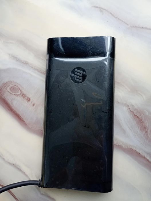 Зарядно за лаптоп hp