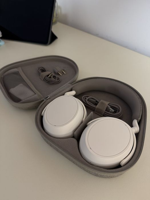 Casti over-ear Sennheiser Momentum 4, Wireless, ANC, Alb