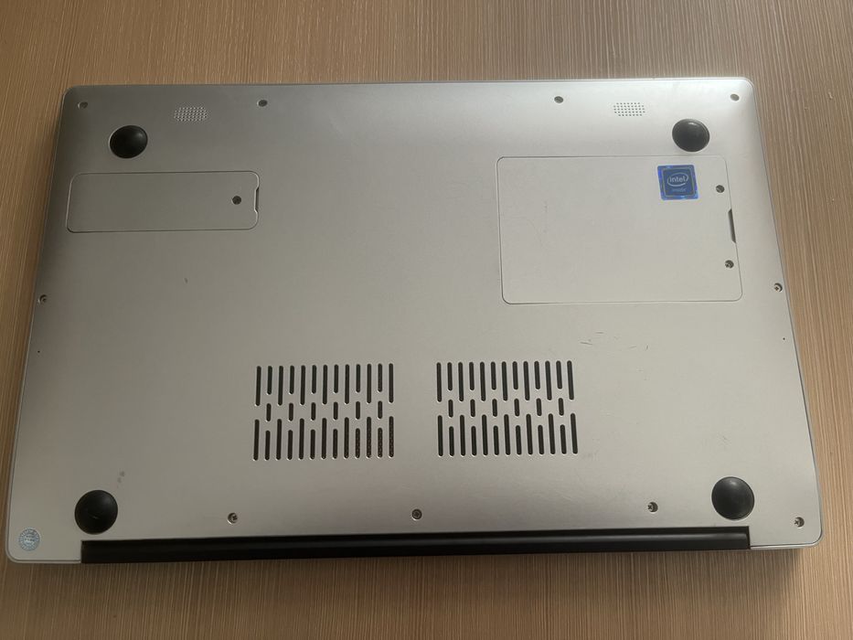 Ноутбук на запчасти