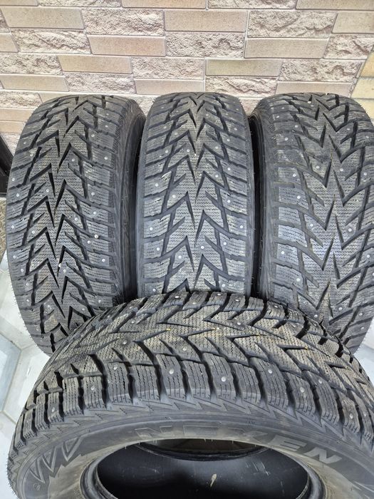 Зимняя шипованая резина