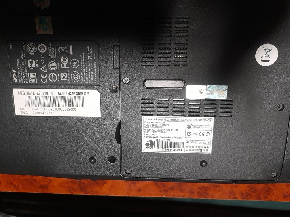 Ноутбук запчас ишлейди