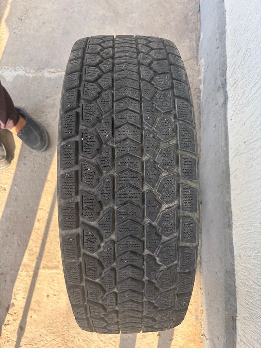 Автошины 275/60/R18 зимние