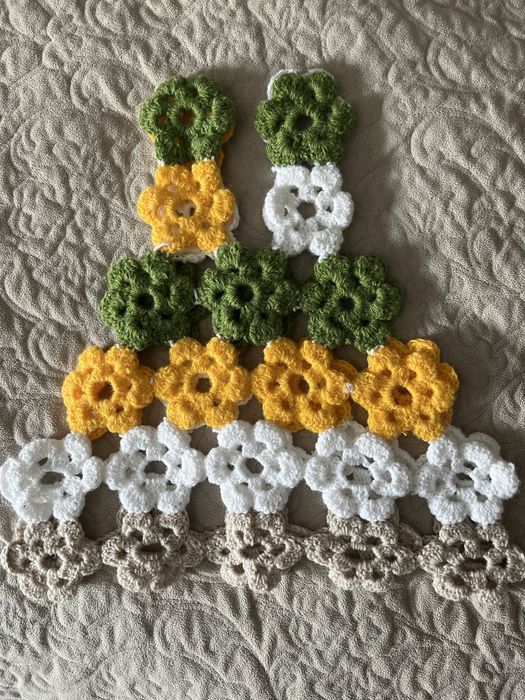 Вязаный топ ручной работы