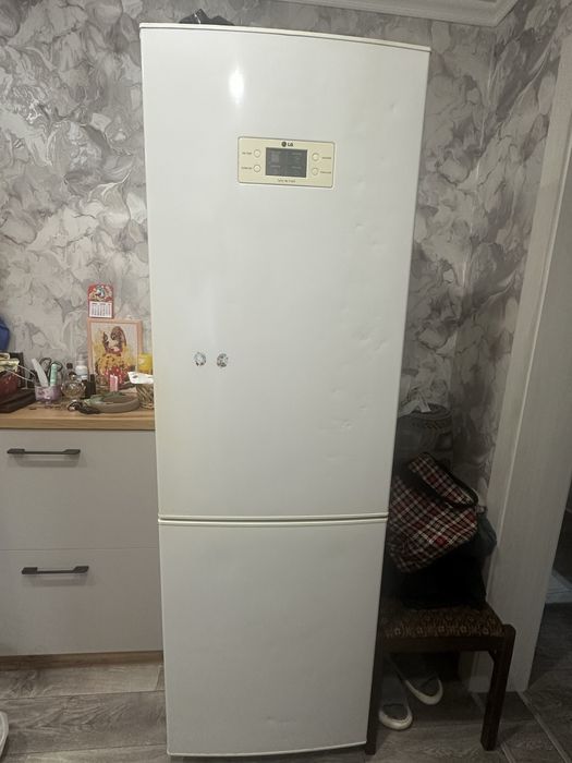 Продам холодильник