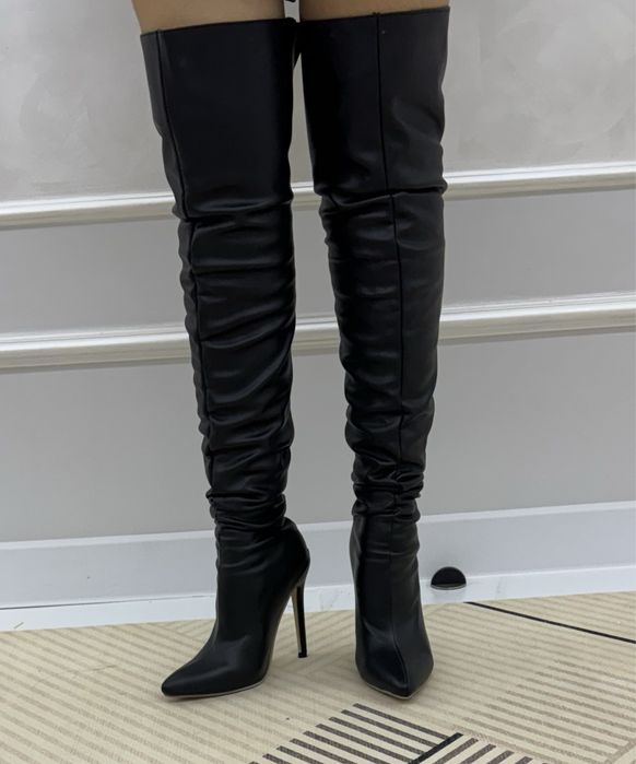 Продам новые сопожки (ботфорты)