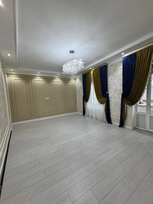 Продается большой дом в центре города 6 соток