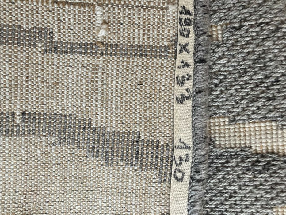 Vand Covor Gri/alb cu dungi albe 190 x 133 cm