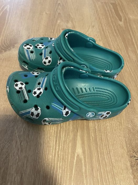 Сандали Crocs  номер 32-33