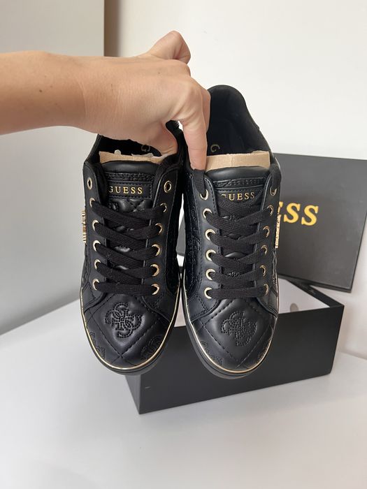 Дамски сникърси Guess