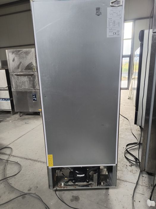 Средно- температурен хл. Шкаф -- 2023 година