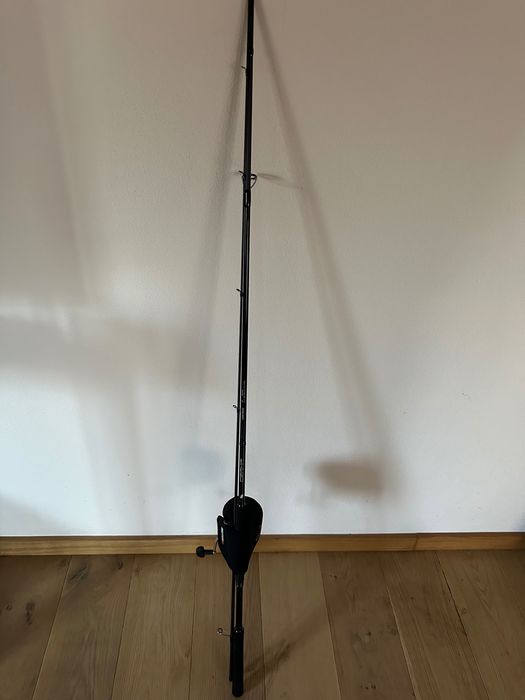 Въдица с макара,нова.