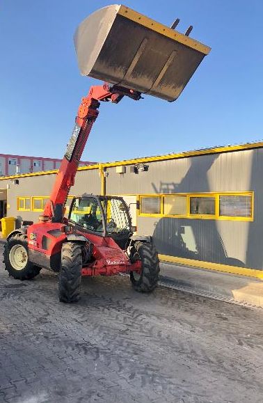 Телескопични товарачи Телехендлери под НАЕМ 7,9,13,17м от Рентекс